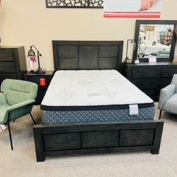 Brand New 4 Pc Queen Bedroom Set 