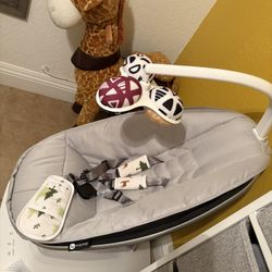 MamaRoo Swing
