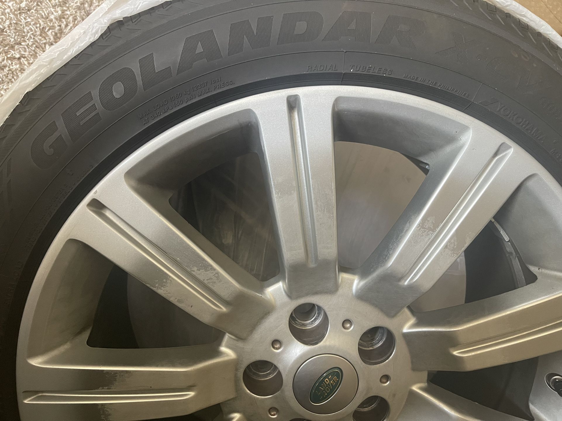 Land Rover Rims Tires