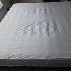 King size bed