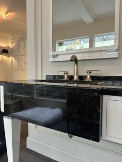 Devon & Devon Bentley Vanity & Mirror