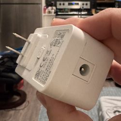1 Philips HUE Power Plug 