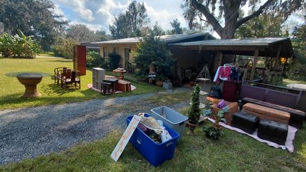 Yardsale