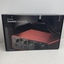 Focusrite Scarlett Solo Studio 195401/11