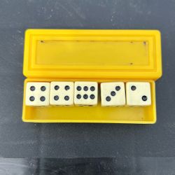 Travel dice
