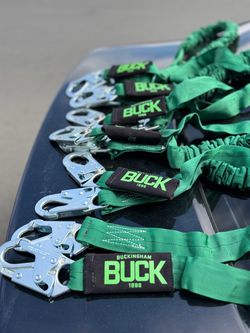 Buckingham Buckyard stretch fall lanyard