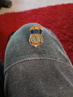 4 rare pins ice and other