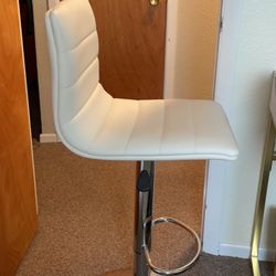 Barstool