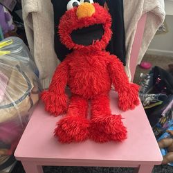 2015 Hasbro Sesame Street Love 2 Learn Talking Red Elmo Muppet Plush Bluetooth