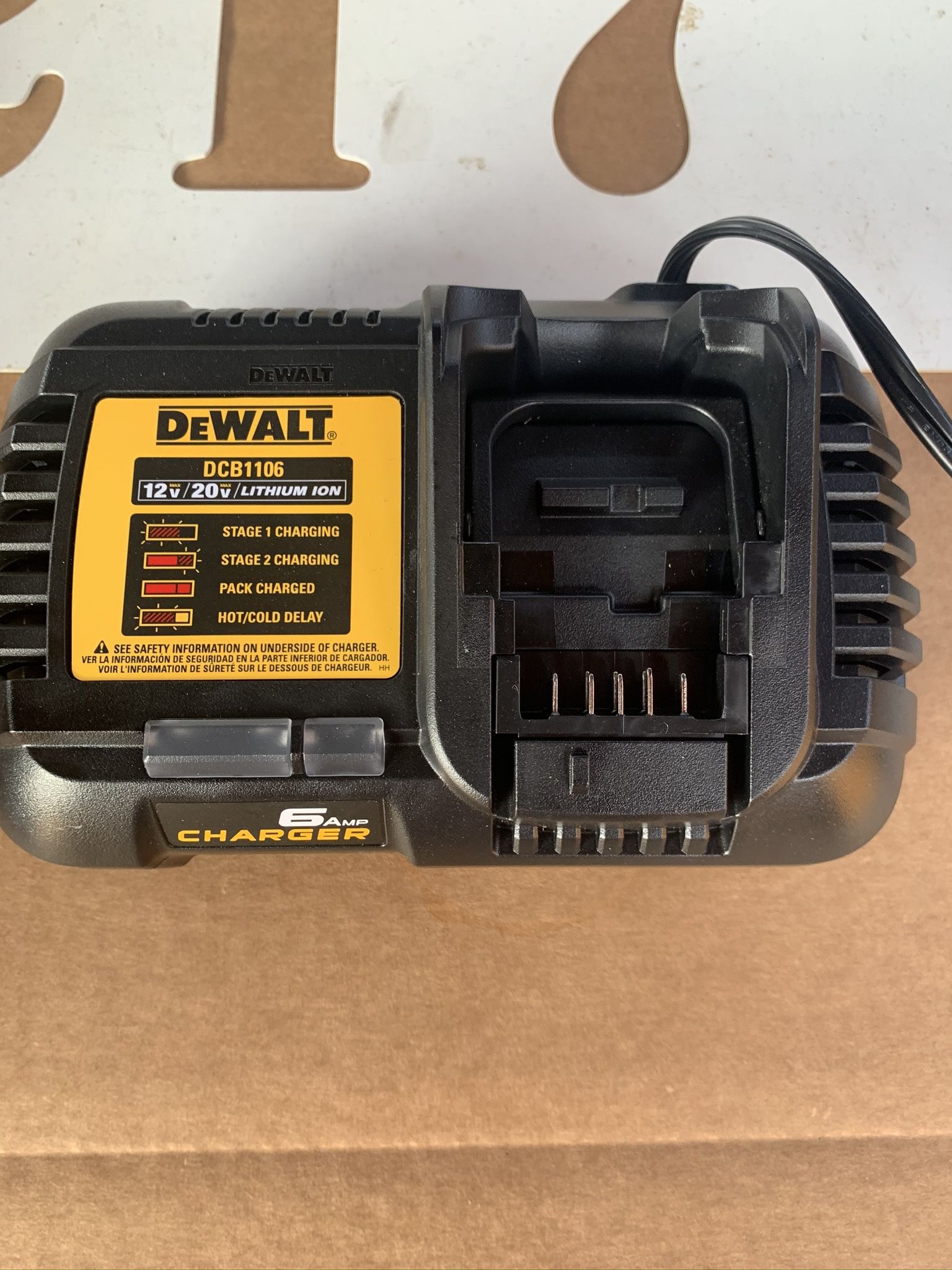DEWALT 6 Amp Battery Charger
