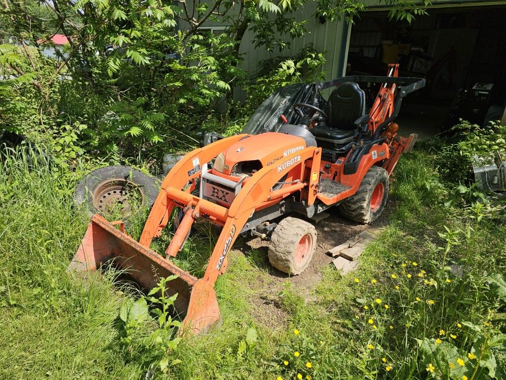 Kubota 25d Backhoe