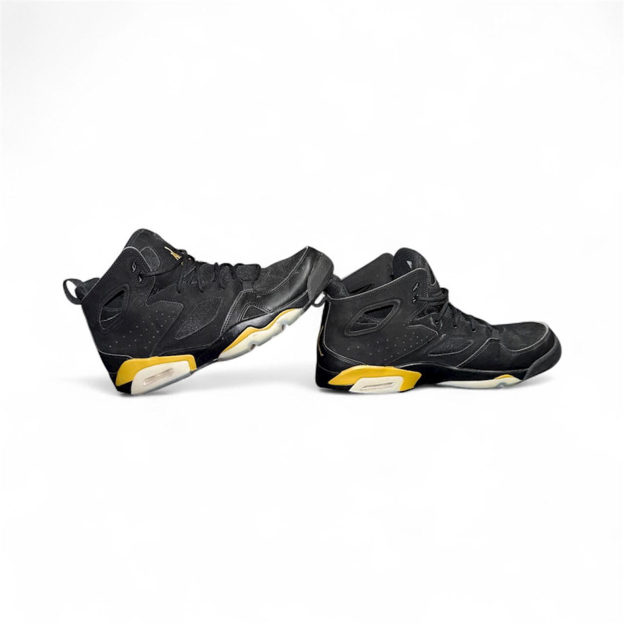 Jordan 6 RETRO (size 11)