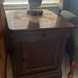 Broyhill Side Table Cabinet