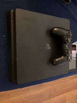 Sony PlayStation 4 Slim 1TB