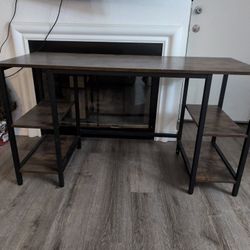VASAGLE Industrial Style Desk With double shelves