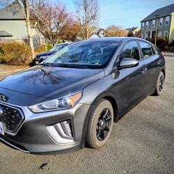 2022 Hyundai Ioniq Hybrid