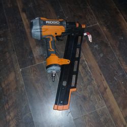 Ridgid Nail Gun 21