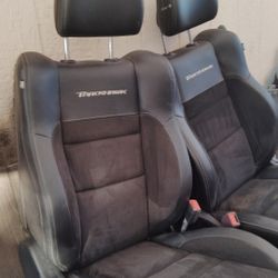 Srt Trackhawk Seats 