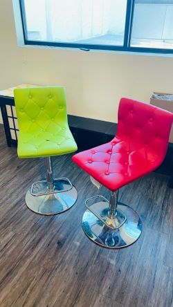 2 Bar stools