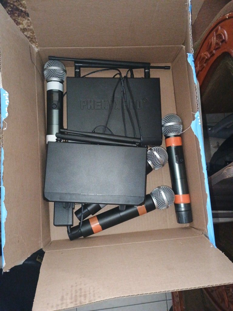 New Wireless Microphone Set