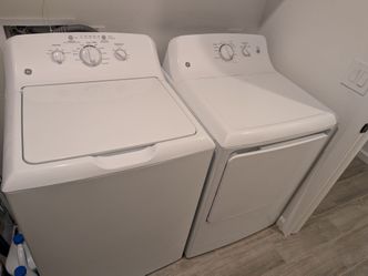 Brand New GE washer and dryer set