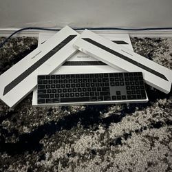 Space Gray Magic Keyboard with Numpad - Full Size (Perfect for Mac/PC)