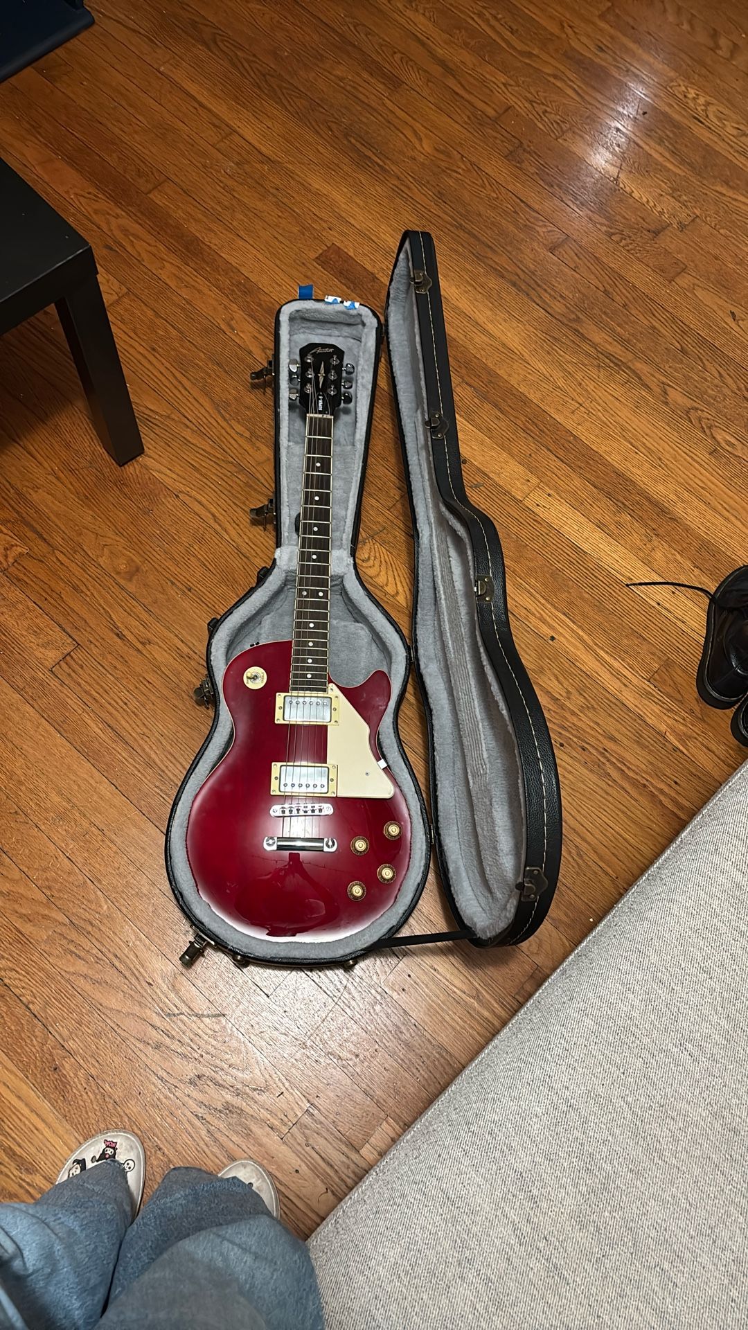 Austin Super 6 Red Electric Guitar With Case