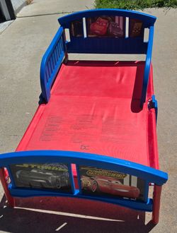 Free Disney Cars Lightning McQueen Toddler Bed