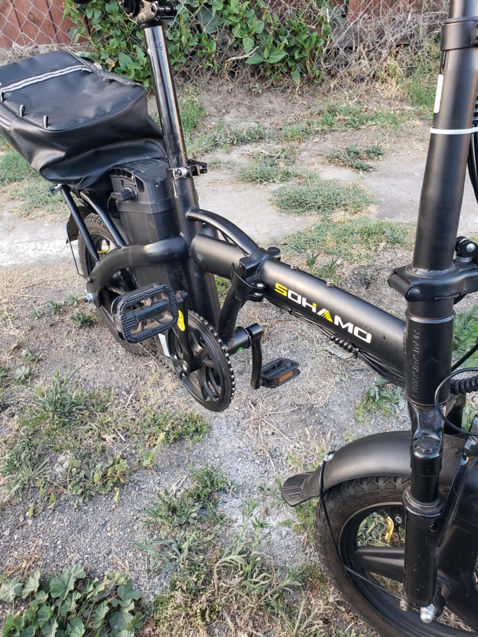 Electric Bike E-bike Ebike Runs & Drive With Keys & Charged Is Fully Charged Free Delivered In Person $350 Is My Lowest Is Folding Bike Runs & Drive