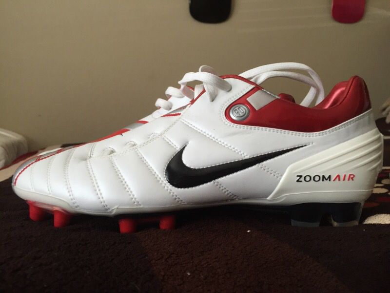 2006 Nike Zoom Air Total 90 Soccer Cleats Shoes Size 9.5 In Italy RARE! for Sale in Santa CA - OfferUp