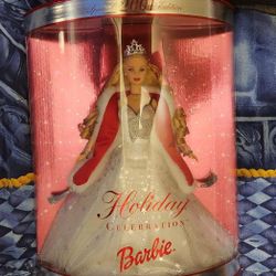 2001 Holiday Barbie