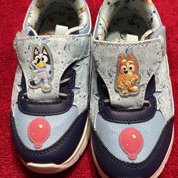Bluey light up kids shoes size 9
