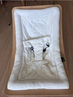 Charlie Crane Paris baby rocker