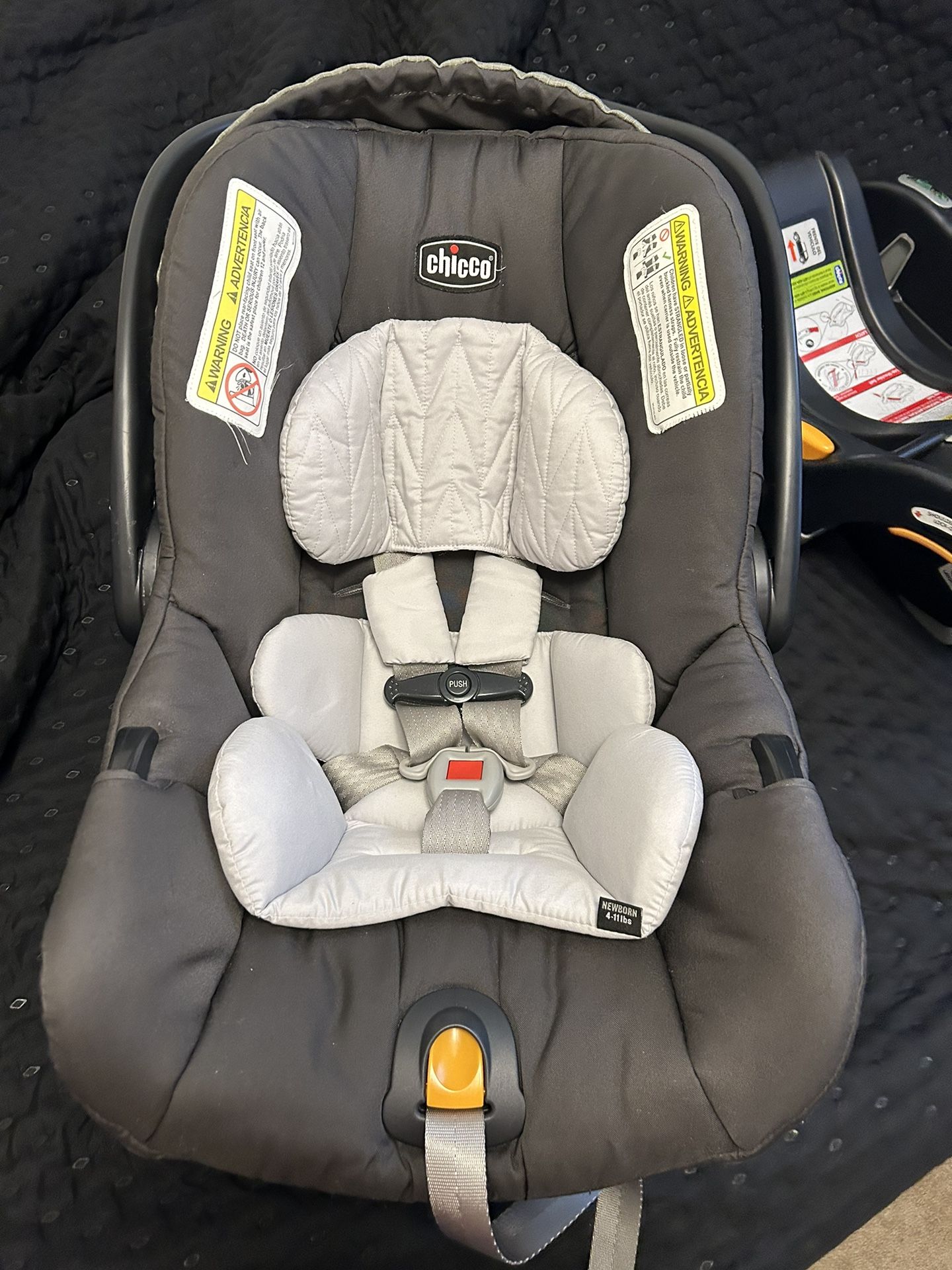 Chicco Key Fit 30 Baby Car Seat. Great Condition