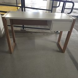 Modern Desk with Sliding Drawer – White and Wood Finish – Elegant Design