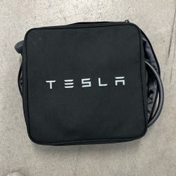 Tesla Mobile Connector