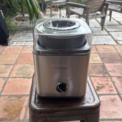Cuisanart Forzen Yogurt Maker