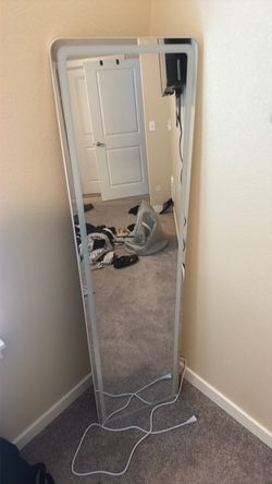 led mirror
