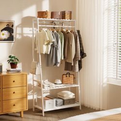 Solid wood clothing rack