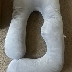Momcozy pregnancy pillow