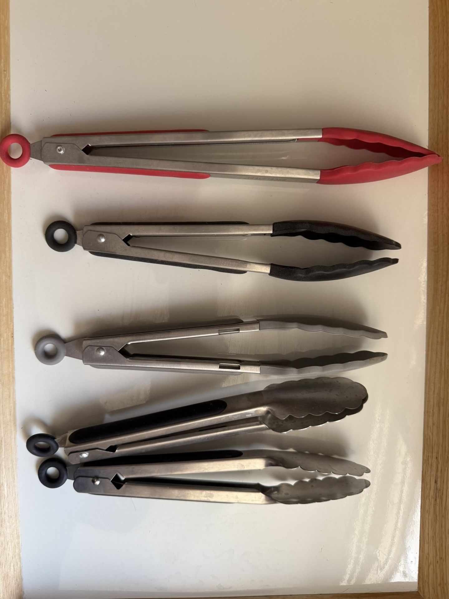Serving tongs