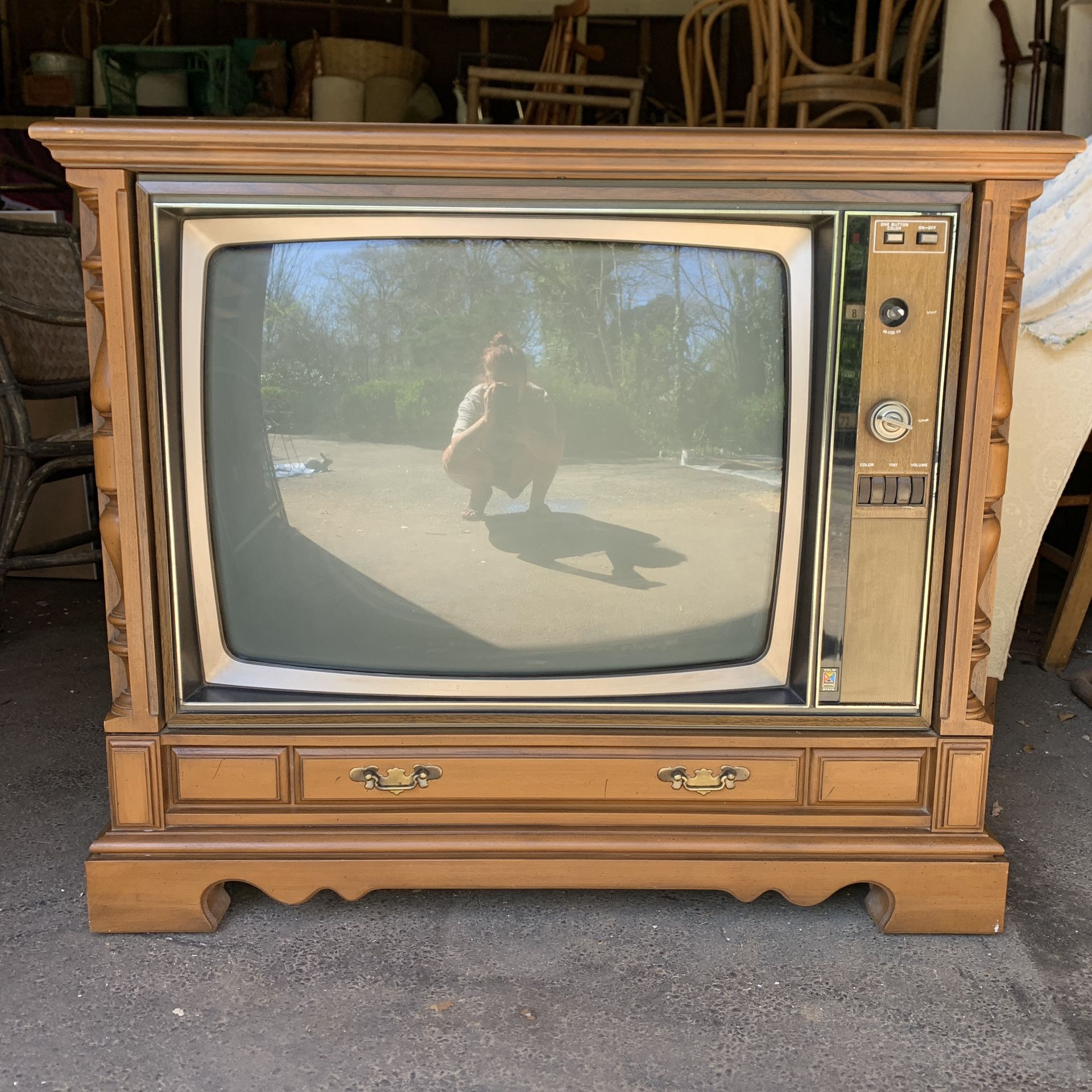 Vintage 1970s Wooden TV Cabinet - TV May Not Be Working