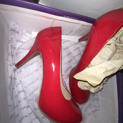 Red Hi Heels 