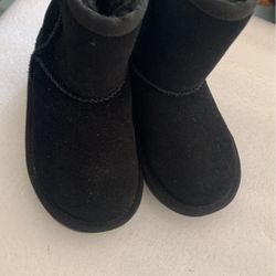 Pre-owned Koolaburra By uGS Size 6 
