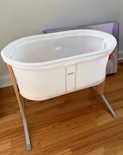 Baby Björn Bassinet – Excellent Condition