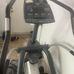 Elliptical 546i