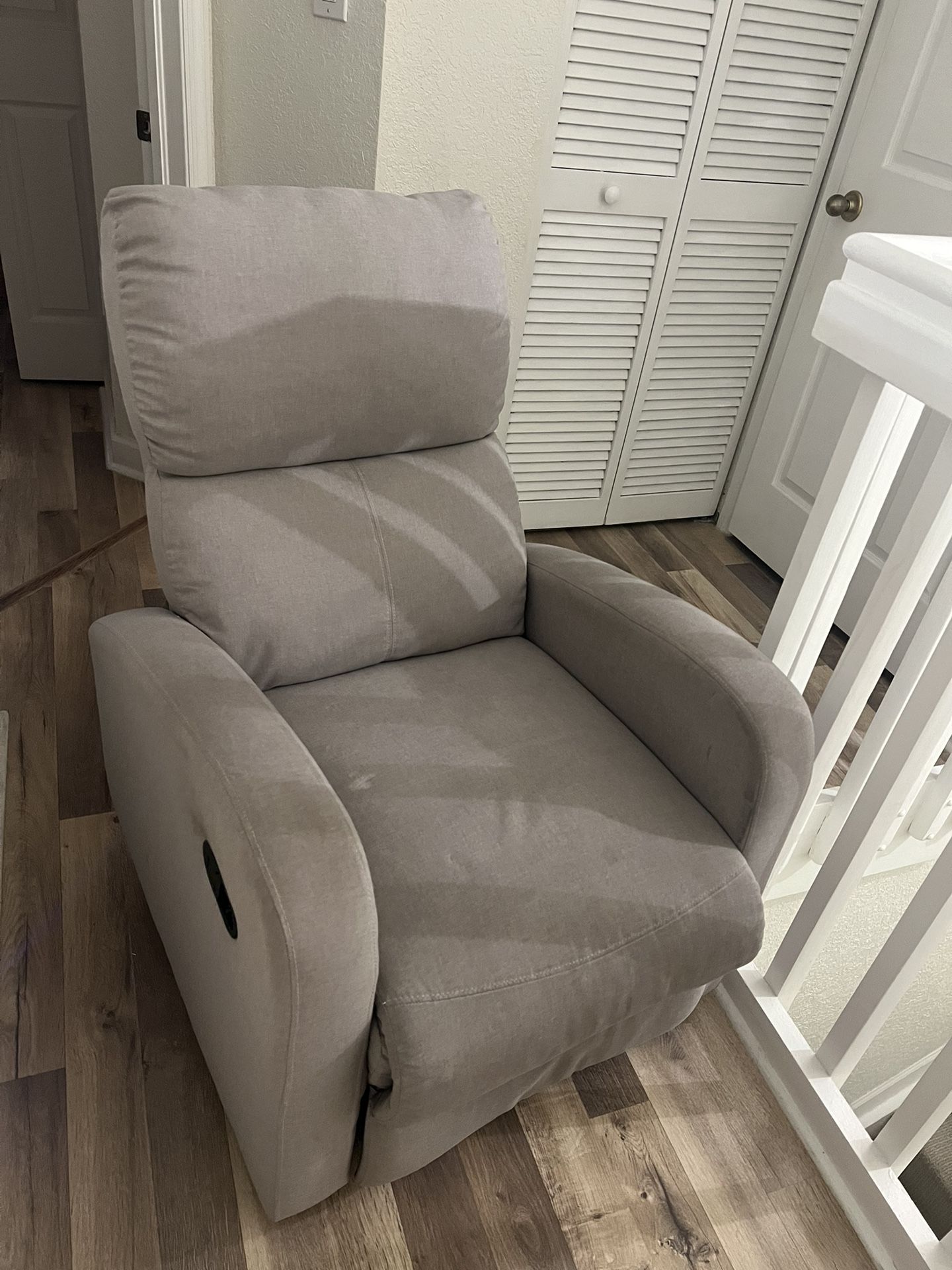 Recliner Free For Pick Up