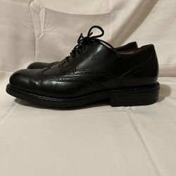 Florsheim Men’s 11M Classic Wingtip Oxfords Black Leather 