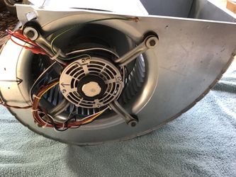CARRIER BLOWER MOTOR AND HOUSING COMPLETE.  / GREAT FOR A SPARE /. PICKUP AND CASH ONLY.  ELMHURST IL. 60126
