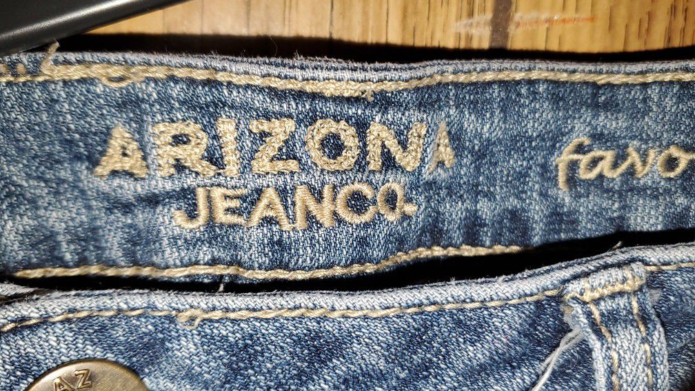 2 Pairs Of Womens Arizona Jeans Size 11 Short